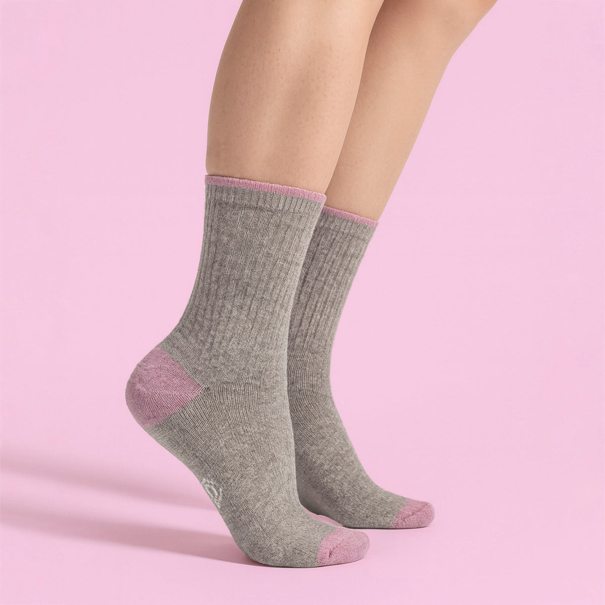 6 Pairs Ladies Water Repellent Midweight Outdoor Socks for Hiking & Walking