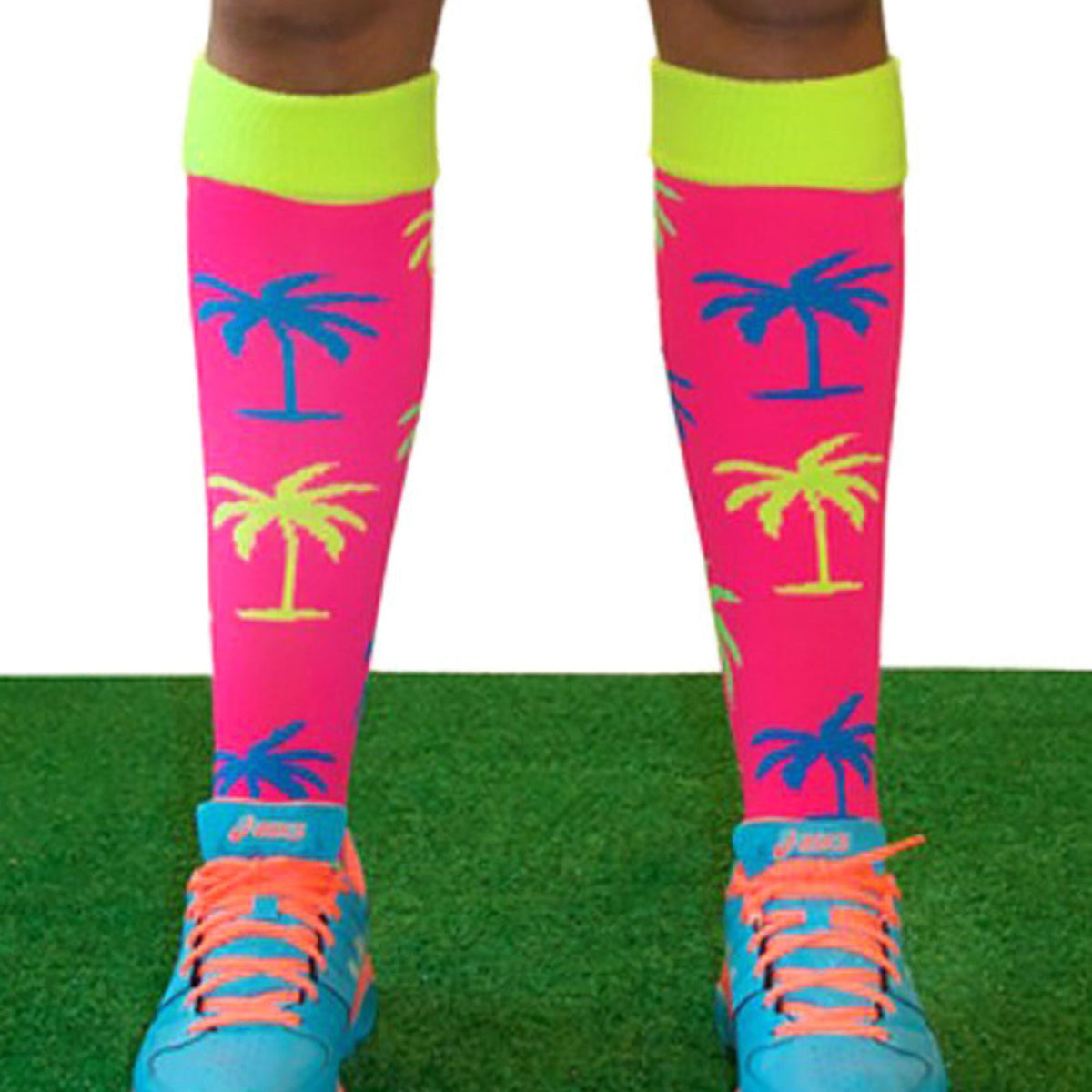 1 Pack Adults & Kids Knee High Fun Patterned Hockey Socks - Red / White Wine