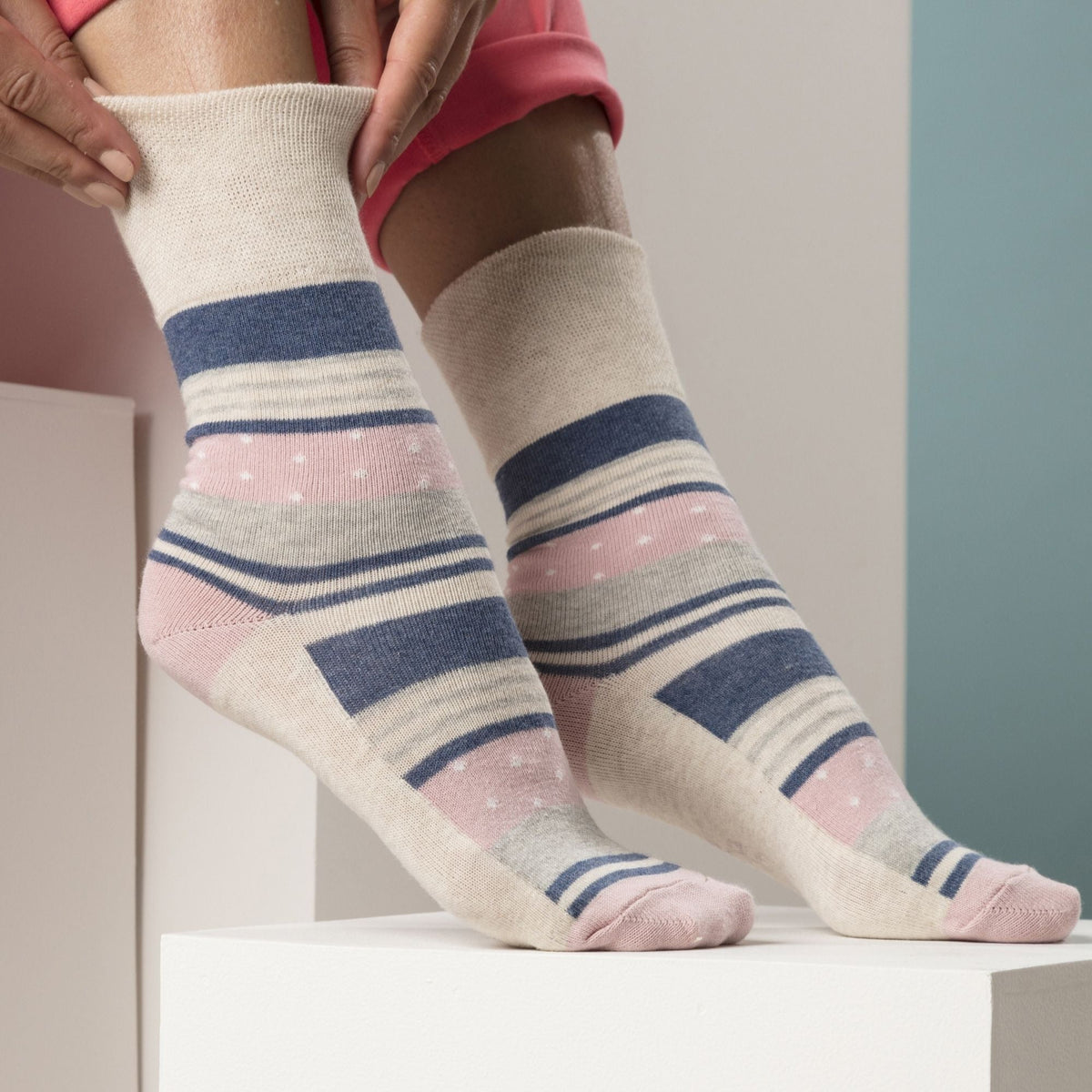 6 Pack Ladies Non Elastic Patterned Cotton Socks for Poor Circulation