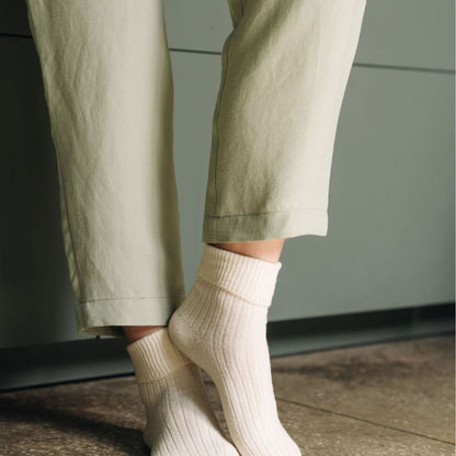 Knitted Design Ladies Wool Dress Socks for Winter